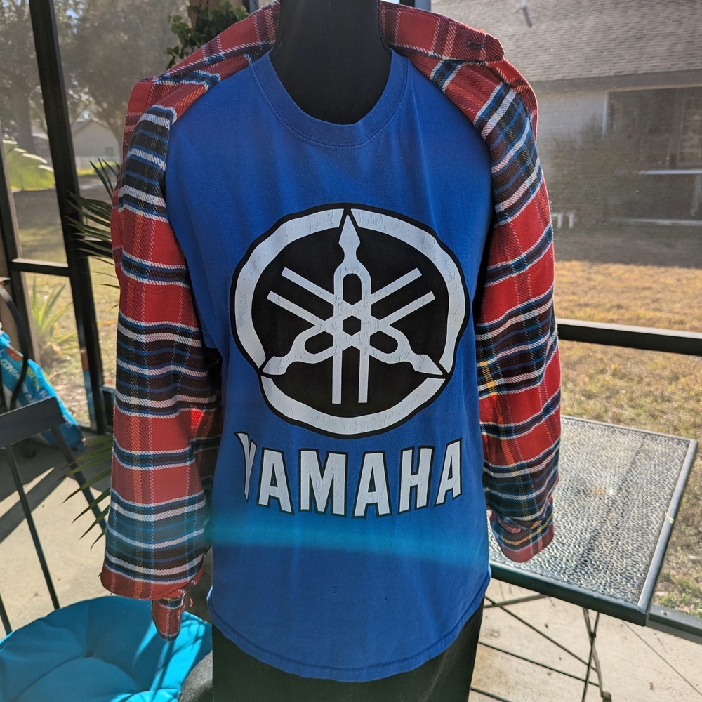 Vintage Yamaha Blue Graphic Tee